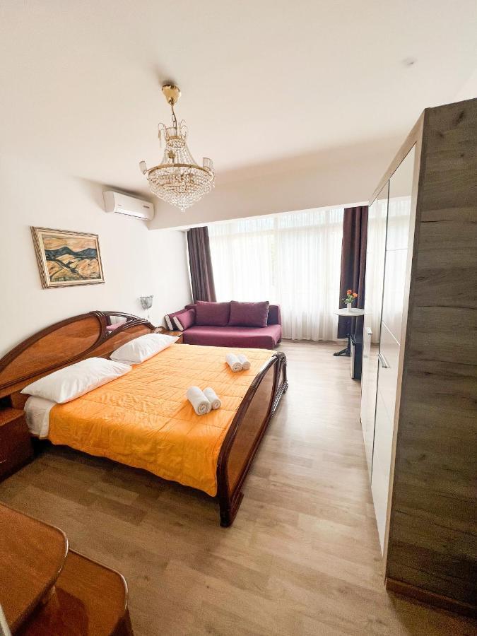 Hotel Nico 3*